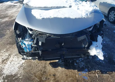 2016 Toyota Rav4 Le z USA, uszkodzony, nr VIN 2T3BFREV3GW427209